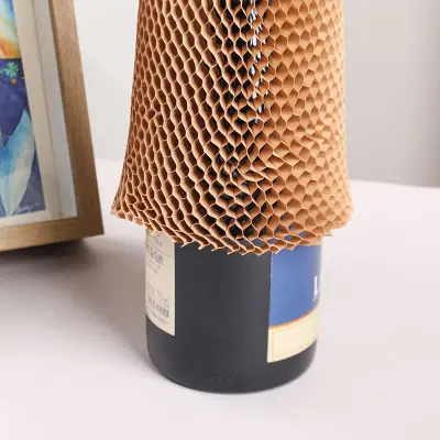 Жаңа бөтелкедегі орауыш дизайны: Honeycomb қағаздың жеңі